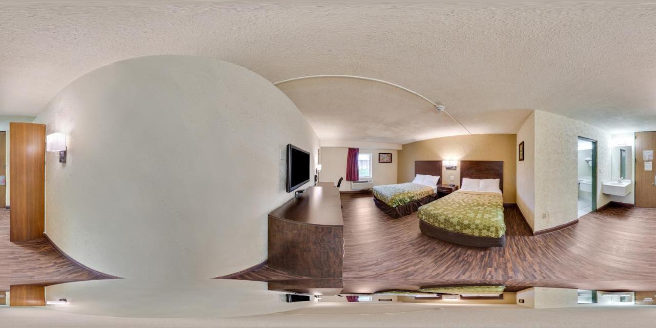 Econo Lodge Inn & Suites Бінгемтон Екстер'єр фото